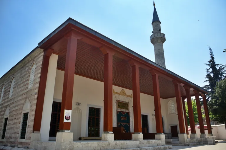 The columned porch and minaret of Ferruh Kethuda Mosque.