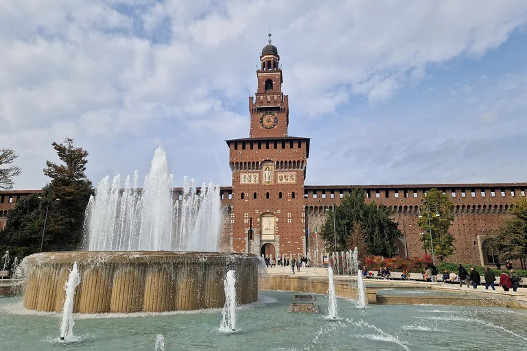 Torre del Filarete above the fountain at Milan's Sforza Castle.