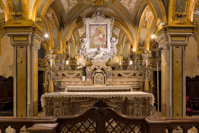 The ornate altar and vaulted interior of Bari Cathedral.