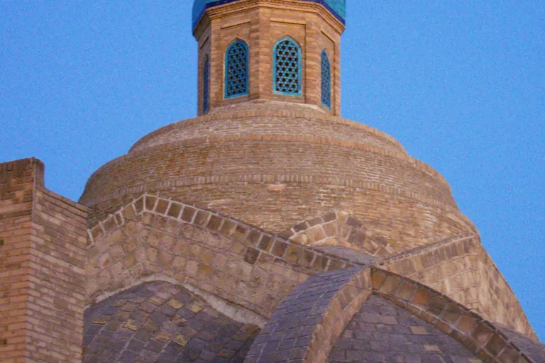 The money-changers' dome of Toqi Sarrafon